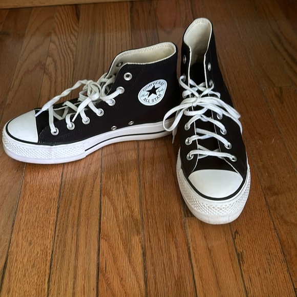 ✨▪️Chuck Taylor All Star Platform Canvas ▪️✨ - Picture 1 of 5